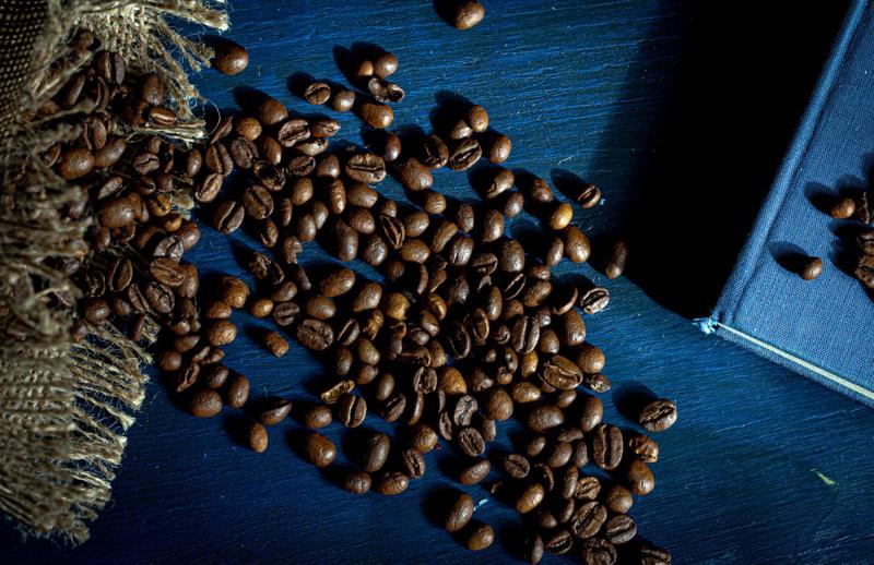 Savor the richness of navy coffee: a smooth and full-flavored java experience