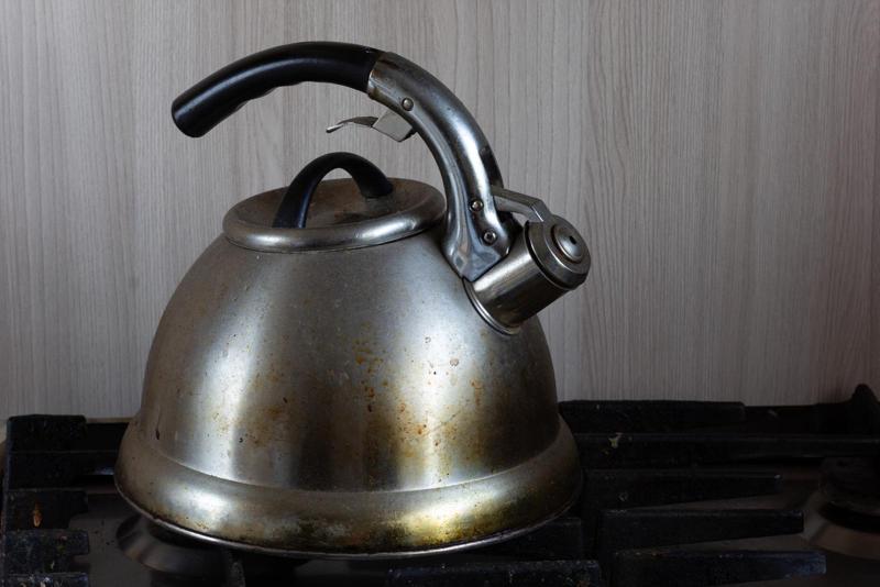 Best practices for successfully removing coffee stains from stainless steel